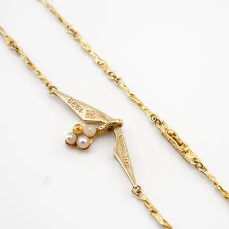 Collier Lapponia, 47cm, bredd 2mm-5mm, 18k, 1 pärla saknas Vikt: 11 g