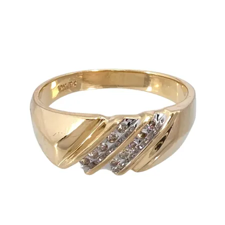 Klackring i 10K guld, Diamanter 10 x 0,007ct, Ø22,0 mm, bredd 3,3 - 8 mm Vikt: 4,4 g