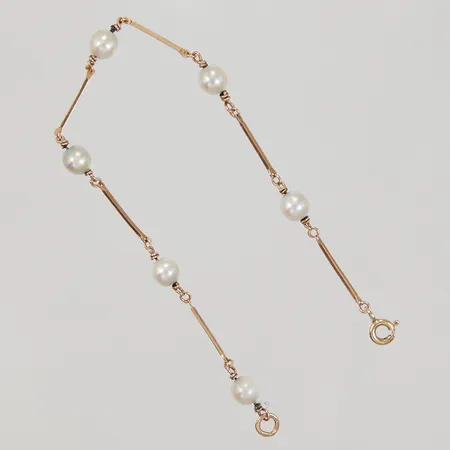Armband med stavar och pärlor 17,5cm, bredd 1-5mm, 18K Vikt: 3,2 g