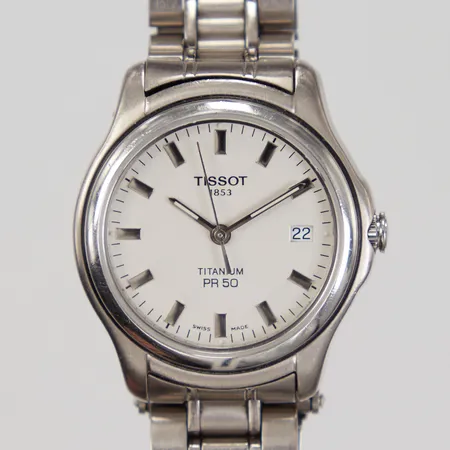 Damur Tissot PR50, Titanium med länk, J136/236K, Ø 28mm, datum, quartzur, längd ca 15cm, behov av batteribyte, inga tillbehör