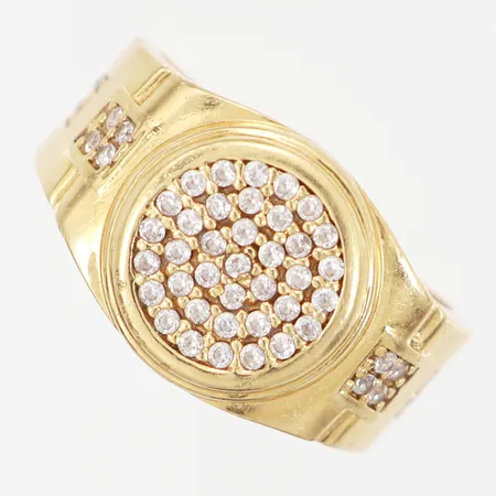 Ring med vita stenar stl:19¾, bredd: 5-19mm, 18K Vikt: 8,9 g