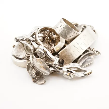 Diverse silversmycken, 925/1000 Vikt: 138 g
