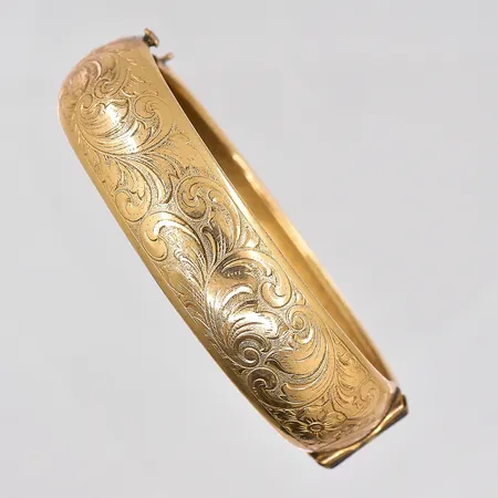 Armring öppningsbar 65x55mm bredd 17mm, defekt lås, gulmetall