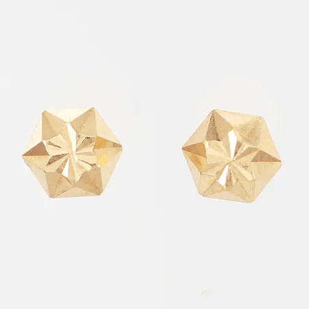 Ett par örhängen 7x11mm, 18K Vikt: 0,5 g