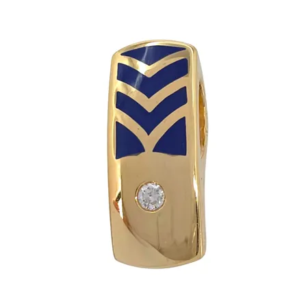 Diamanthänge i 18K guld, Diamant 0,08ct, mörkblå emalj, svensk kontrollstämpel, längd 24 mm, bredd 9,5 mm, fint skick Vikt: 4,8 g