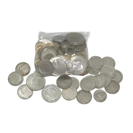 Parti svenska silvermynt 40-80 %, finvikt cirka 230g Vikt: 230 g