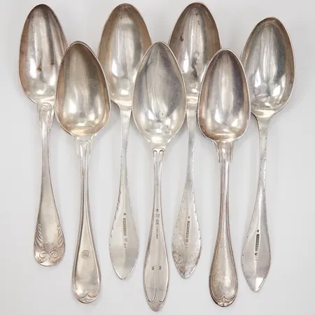 7 Matskedar blandade modeller, 1800-talets början, gravyr, silver Vikt: 436 g