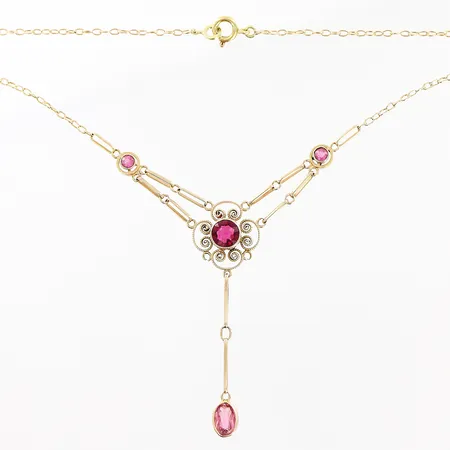 Collier med rosa stenar längd 48cm, bredd 1,2-44mm, defekta öglor på hänge, lagning på länk och vid lås, 14K Vikt: 3,9 g