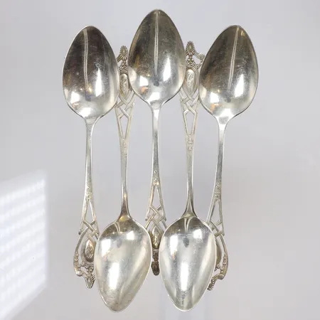5st Dessertskedar längd 13,5cm, gravyr silver 925/1000 Vikt: 78,5 g