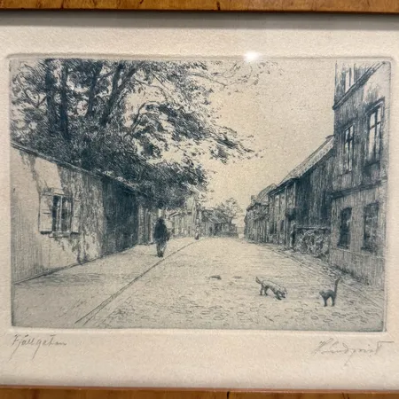 Tavla etsning Herman Lindqvist Fjällgatan bildmått 16,5x12cm mått inklusive ram 23x18,5cm, gulnat blad samt smärre fuktskada, signerad