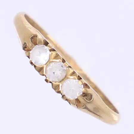 Ring med vita stenar stl:19¾ bredd 1-4mm Göteborg 1948 18K  Vikt: 2,5 g