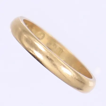 Ring slät stl:17 bredd 3mm gravyr 18K Vikt: 3,4 g