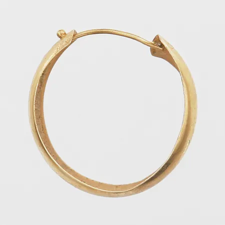 Udda örhänge creol Ø17mm, bredd 5mm, ojämnheter, 18K Vikt: 0,6 g