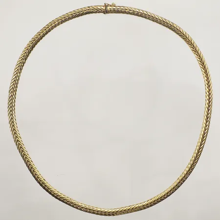 Collier, längd 42,5cm, bredd 4,6mm, 18K  Vikt: 22,1 g