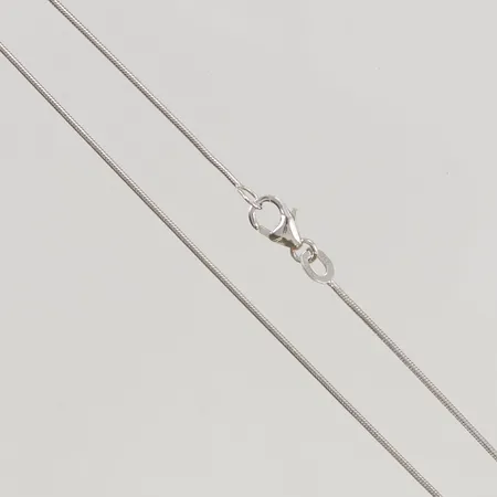 Kedja 50cm bredd 0,9mm vitguld 18K 4,6g.