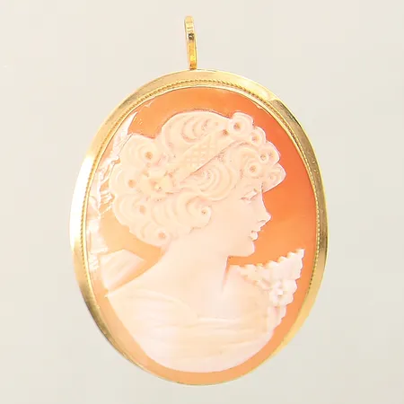 Brosch/hänge kamé 50x33mm 18K  Vikt: 7 g