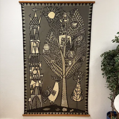 Gobeläng Stig Lindberg "Paradisträdet/Livets Träd" 127x213cm, smärre fläckar. Skickas med postpaket.