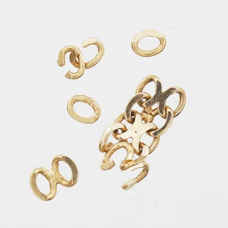 Diverse länkbitar, defekt, 18K Vikt: 1,2 g