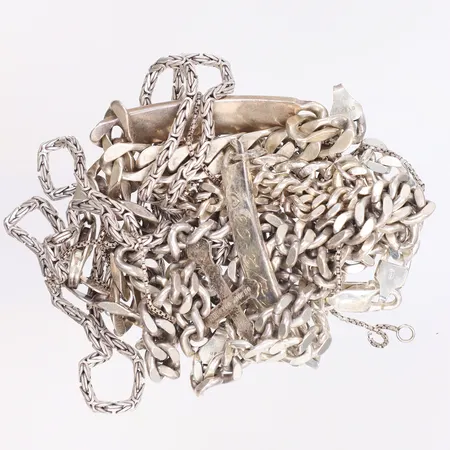 Diverse silver delvis defekt, gravyr silver 830-925/1000 Vikt: 139,5 g