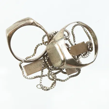 Diverse silversmycken,något defekt. Vikt: 13,5 g