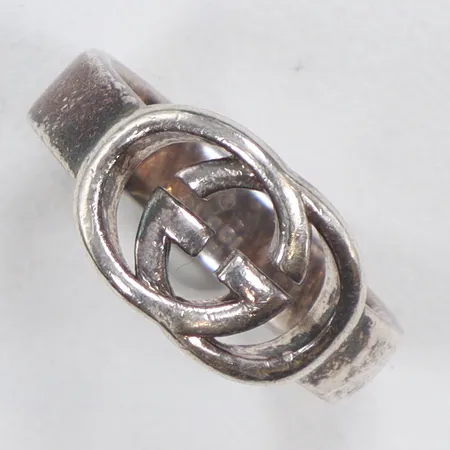 Ring Gucci stl:17¾ bredd 5-10mm smärre slitage, silver 925/1000, med etui samt låda  Vikt: 5,7 g