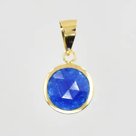 Hänge med blå sten GHA längd 14mm, Ø8mm, 18K. Vikt: 0,5 g