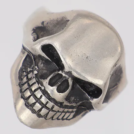 Ring dödskalle stl 20¼ tenn