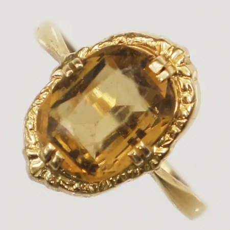 Ring med citrin stl:17, bredd 15mm, slitna fasetter lös sten, gravyr, 18K Vikt: 1,9 g
