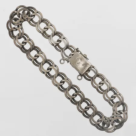 Armband Bismarck längd 21cm, bredd 10mm, slitage, saknar säkerhetskedja, silver 830/1000 Vikt: 19,3 g