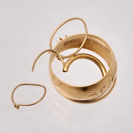 Diverse defekt guld, 18K, 2,9g.