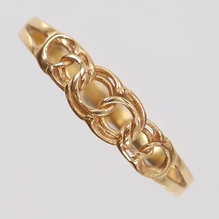 Ring Bismarck stl:17½ bredd 1,9-4,5mm 18K.  Vikt: 1 g