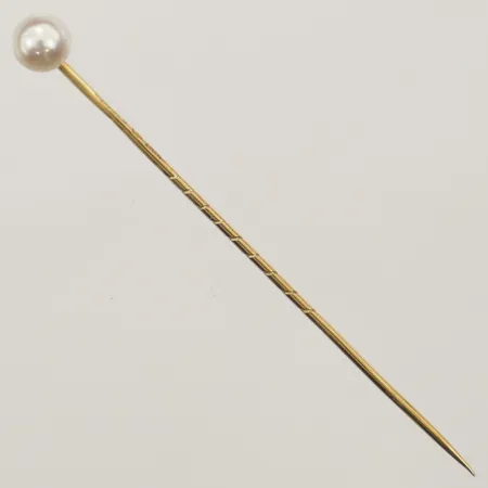 Nål med pärla längd 70mm, Ø6mm, Harbeck Wilhelm år 1920, 18K   Vikt: 1,4 g