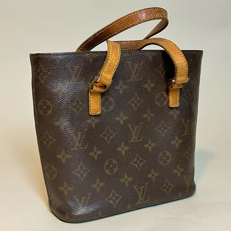 Väska Louis Vuitton monogram Vavin 11 x 12 x 8,5cm år 2011 enligt märkning, nötta handtag, nötta fållar, fläckig insida, bruksslitage