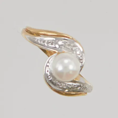 Ring med diamanter 2x ca 0,005ct stl:16¾ bredd 10mm 18K 2,4g.