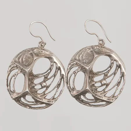 Ett par örhängen Karl Laine "Spiderweb" Ø32mm Finland 925/1000 Silver 13,9g.