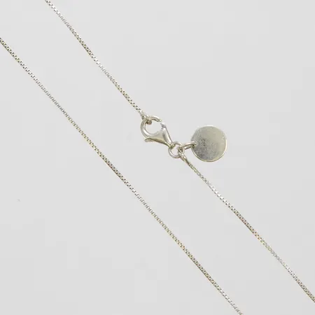 Kedja Venezia, längd ca 52cm, bredd ca 0,5mm, 925/1000 silver Vikt: 1,9 g