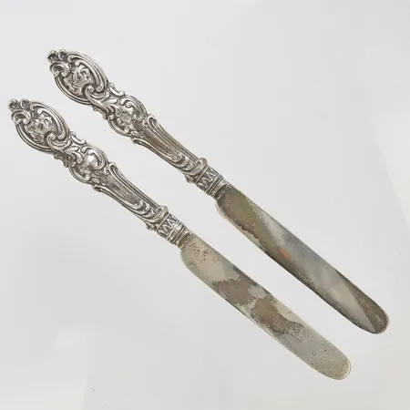 Två knivar, England, 21,2cm, Silver 925/1000, 99,4g Vikt: 99,4 g