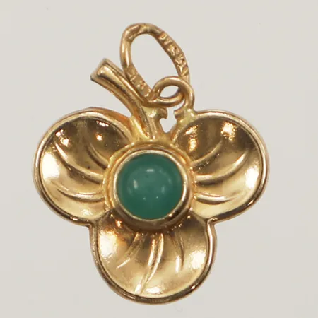 Hänge treklöver med krysopras längd 14mm, bredd 13mm, 18K  Vikt: 0,6 g