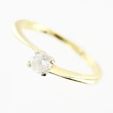 Ring vit sten stl: 16½, mindre defekter, 14K Vikt: 1,5 g