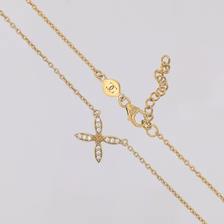 Collier Carolina Gynning Sparkling Ellips 42-45,5cm, silver 925/1000 Vikt: 3,2 g