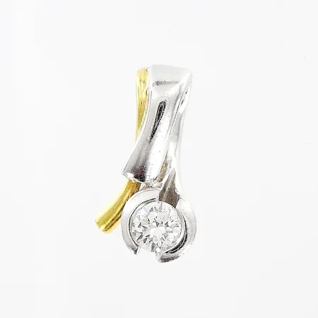 Hänge med diamant ca 0,16ct W(H)/VS enligt gravyr, vit/gulguld, 15mm, 18K Vikt: 1,8 g