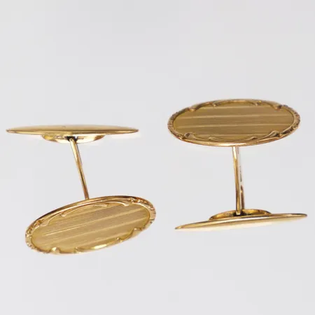 Ett par Manschettknappar längd20mm bredd 12,5mm, 18K Vikt: 7,4 g