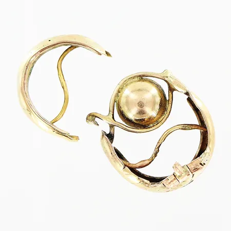 2 delar av brosch, defekter, 14K Vikt: 1,7 g