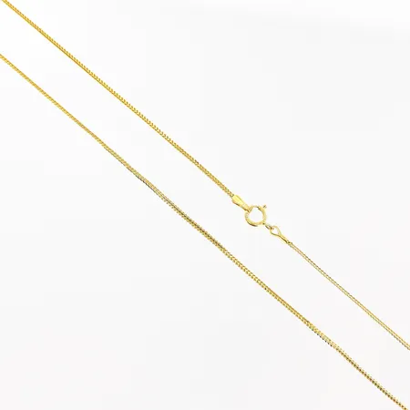 Kedja längd 45cm bredd 1mm, smärre skevheter, 21K.  Vikt: 2,5 g