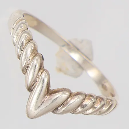 Ring stl:18¾, 925/1000 silver Vikt: 1,7 g