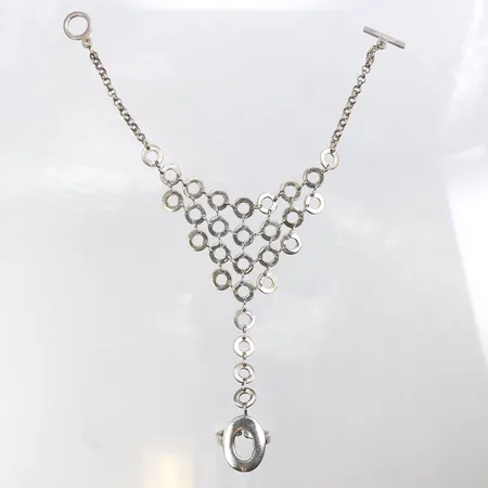 Handsmycke längd ca 19 cm,ringens storlek ca 16 mm,Sezgin,silver 925/1000. Vikt: 20,5 g