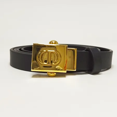 Bälte Dior stl 85 bredd 15mm svartläder spänne i gulmetall, ref B0204UVWV-M900, kvitto kopia från Dior, dustbag. 
