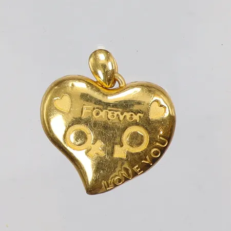 Hänge  hjärta med text 22x25mm inklusive hängöglan 18K Vikt: 8,6 g