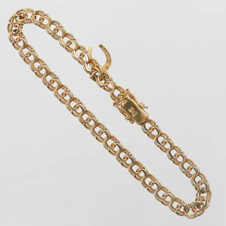 Armband Bismarck med en berlock längd 19,5cm, bredd 5mm, 18K Vikt: 10,7 g