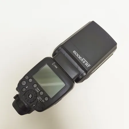 Blixt Canon Speedlite 600EX II-RT, snr: 3700501618, filter, fodral.  Skickas med postpaket.